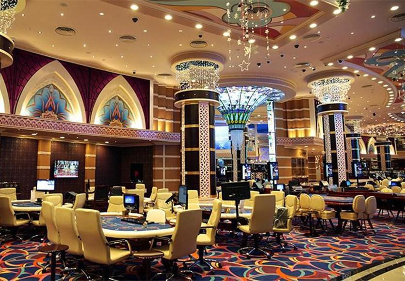 Merit Royal Hotel & Casino Karavas  外观 照片