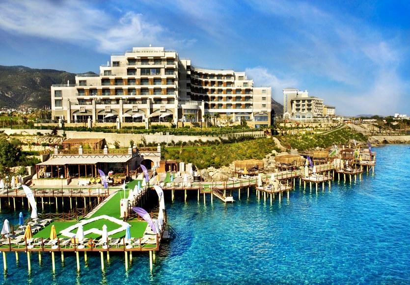 Merit Royal Hotel & Casino Karavas  外观 照片