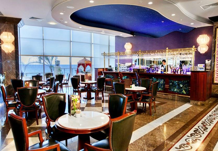 Merit Royal Hotel & Casino Karavas  外观 照片