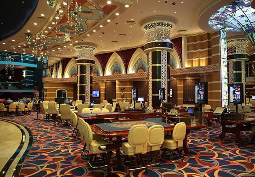 Merit Royal Hotel & Casino Karavas  外观 照片