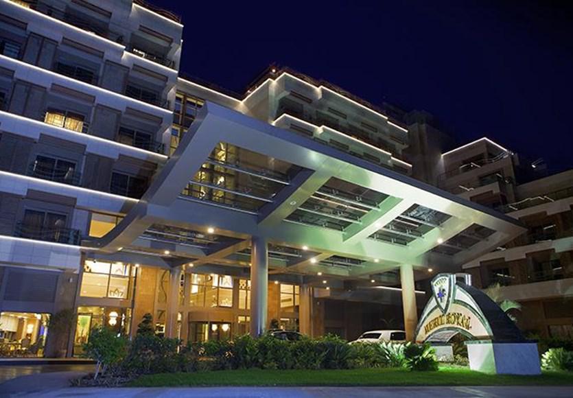 Merit Royal Hotel & Casino Karavas  外观 照片