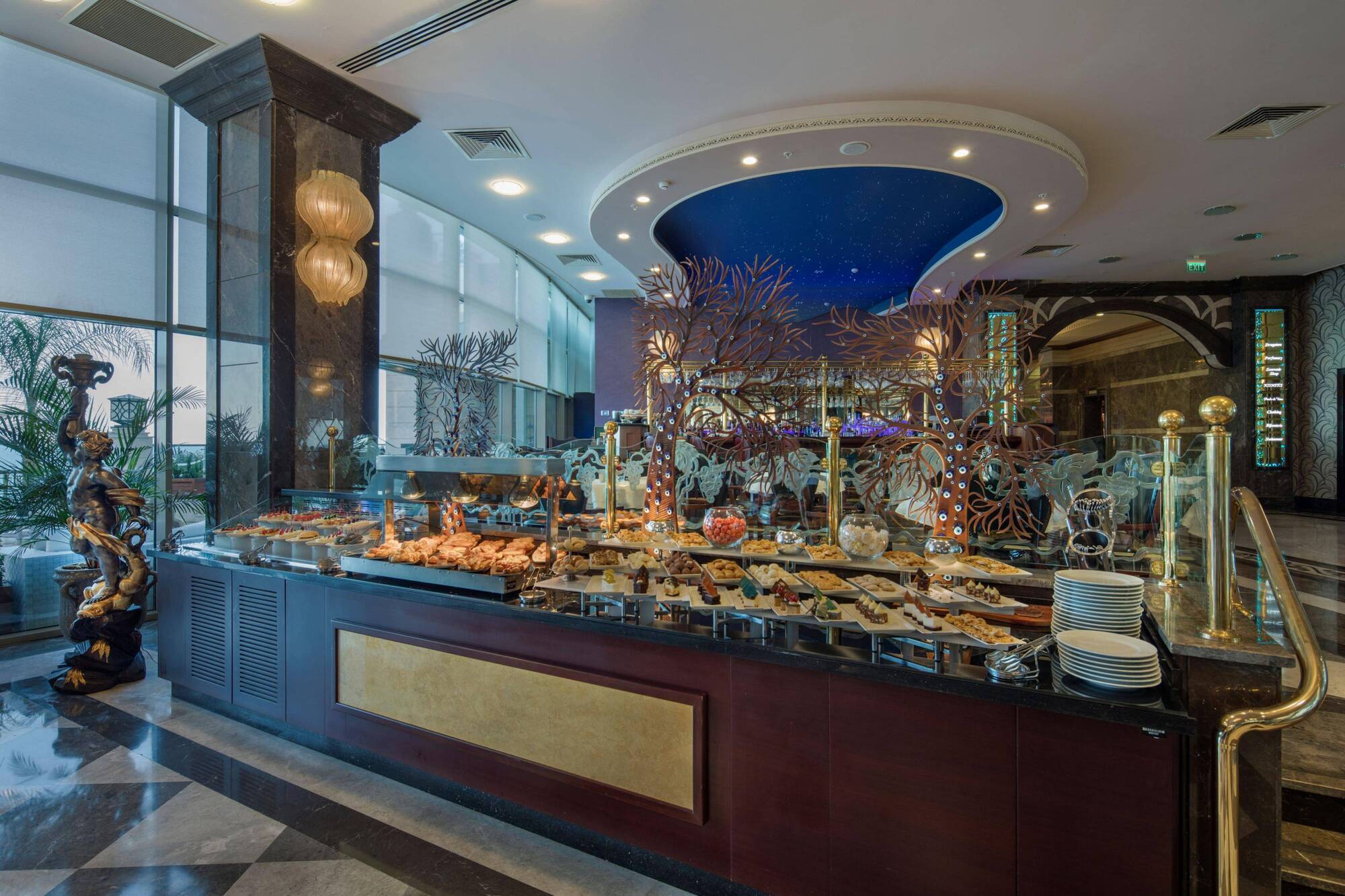 Merit Royal Hotel & Casino Karavas  外观 照片