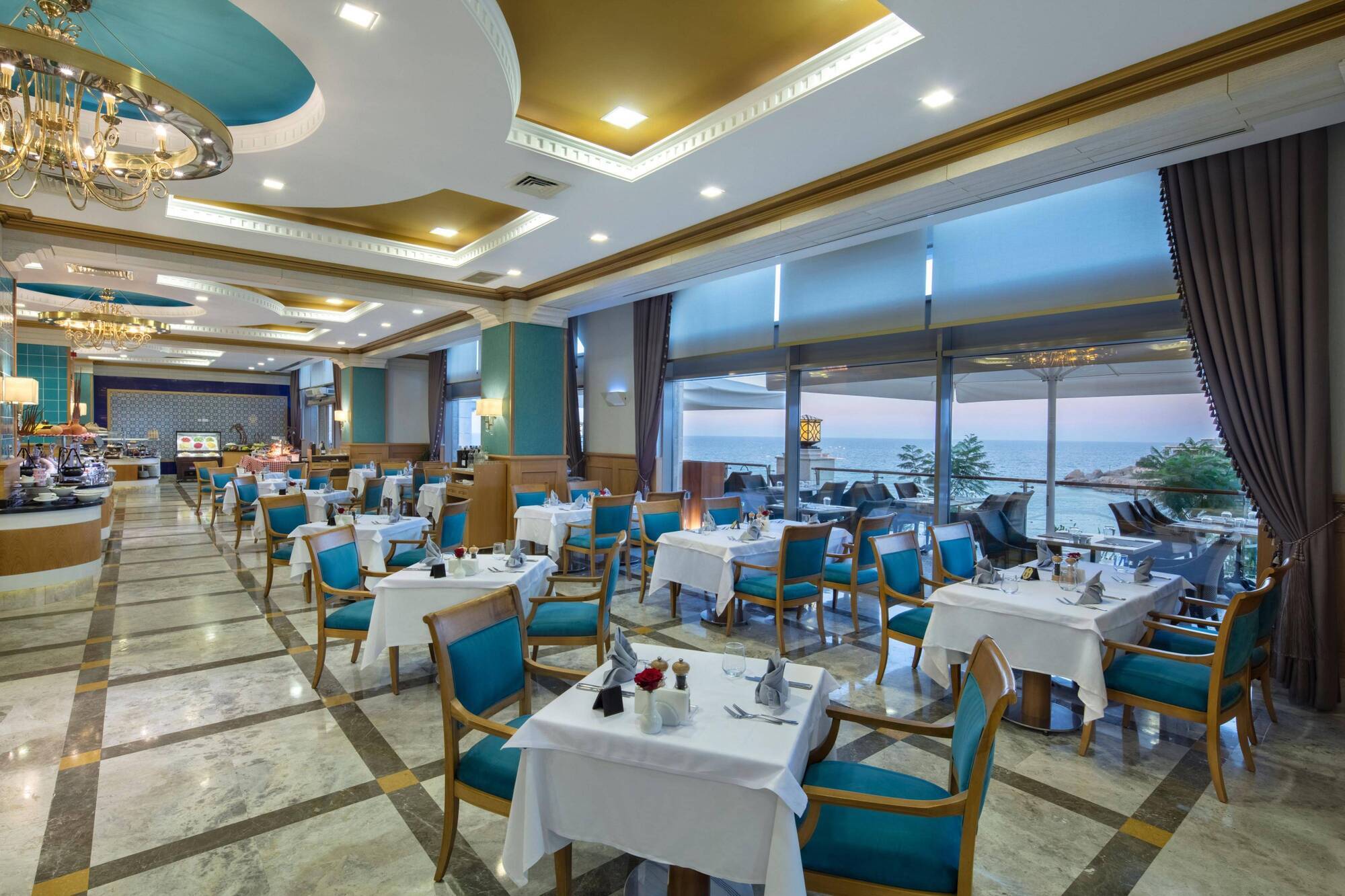Merit Royal Hotel & Casino Karavas  外观 照片