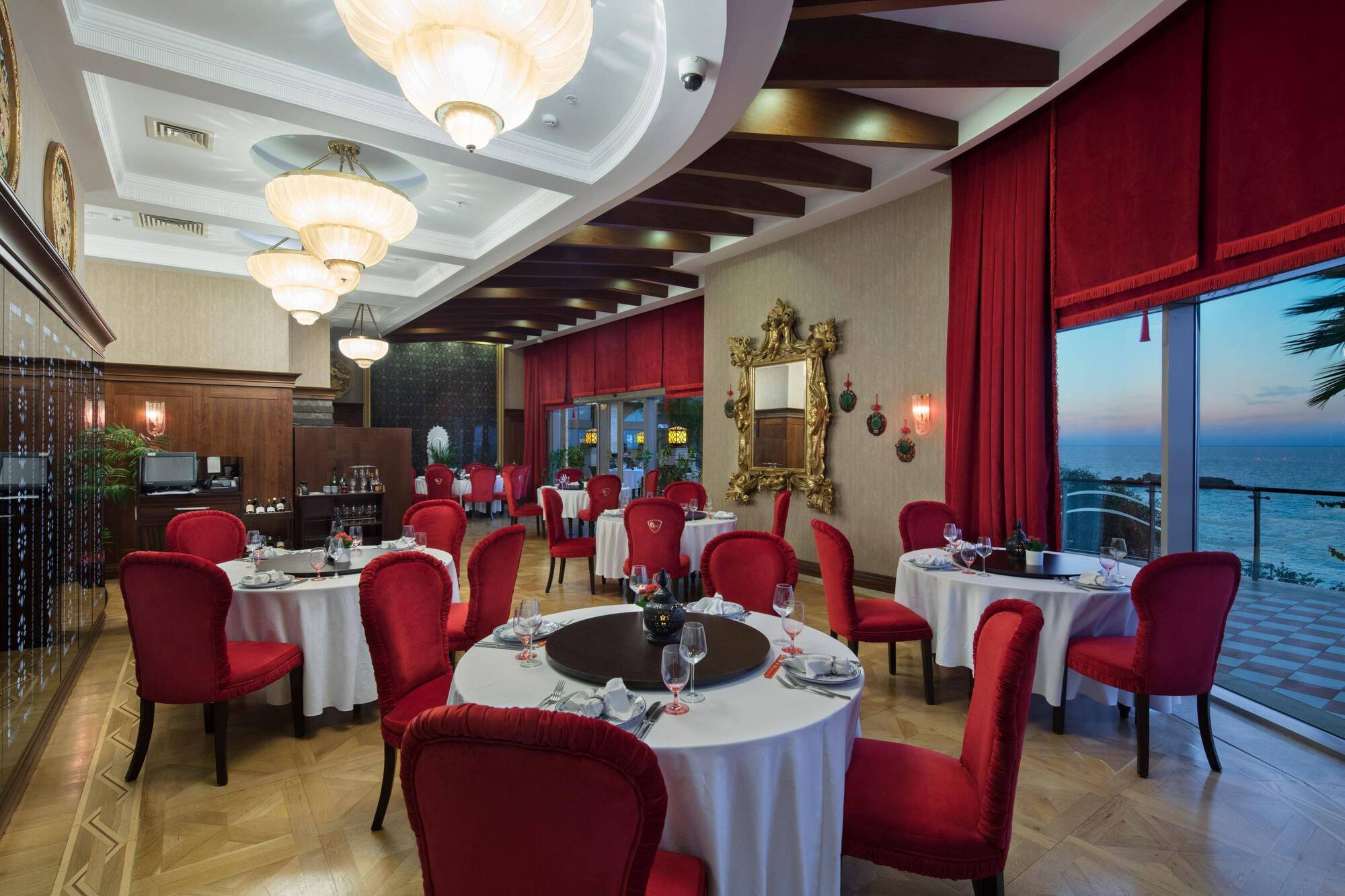 Merit Royal Hotel & Casino Karavas  外观 照片